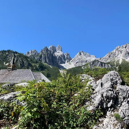 Alpennest Semesterbostad Radstadt